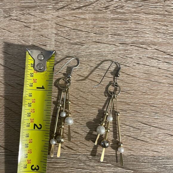 Pearl and Gold Tone Classic Dangle Earrings Retro - Picture 3 of 4